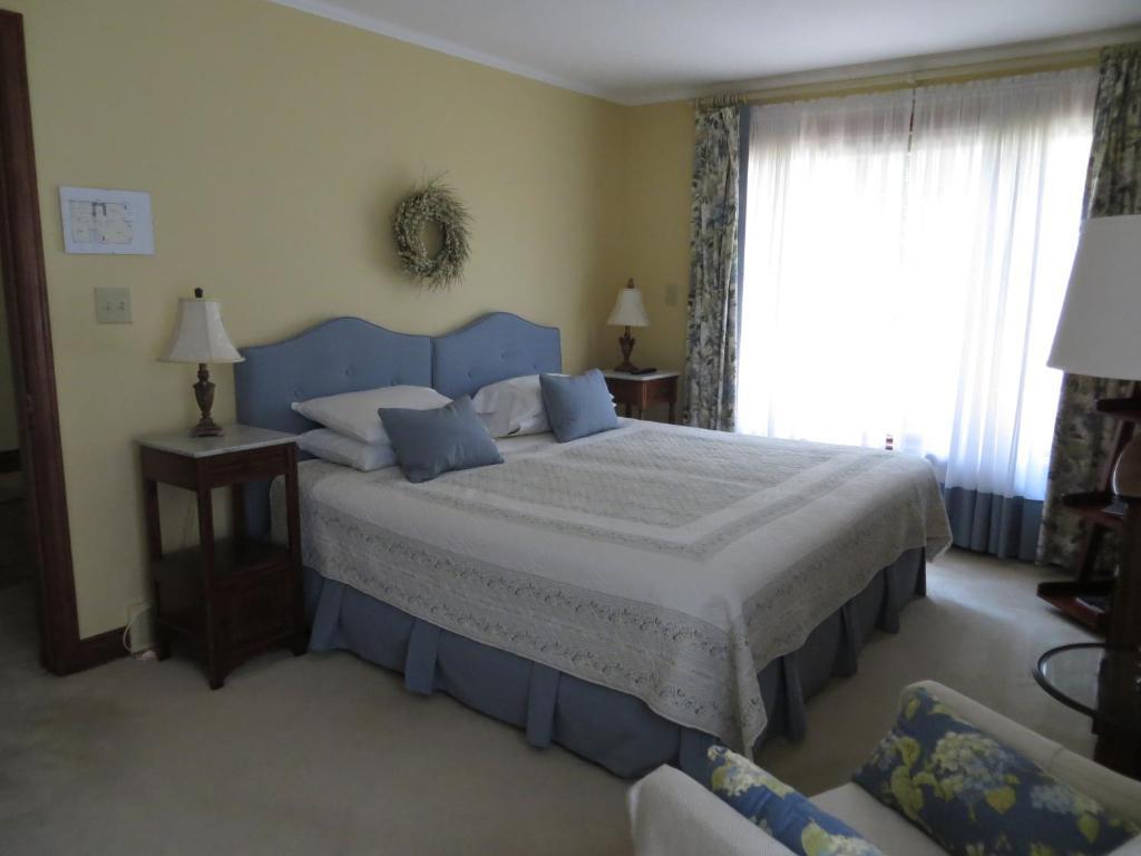 Cedar Gables Bed & Breakfast Niagara-on-the-Lake Cameră foto